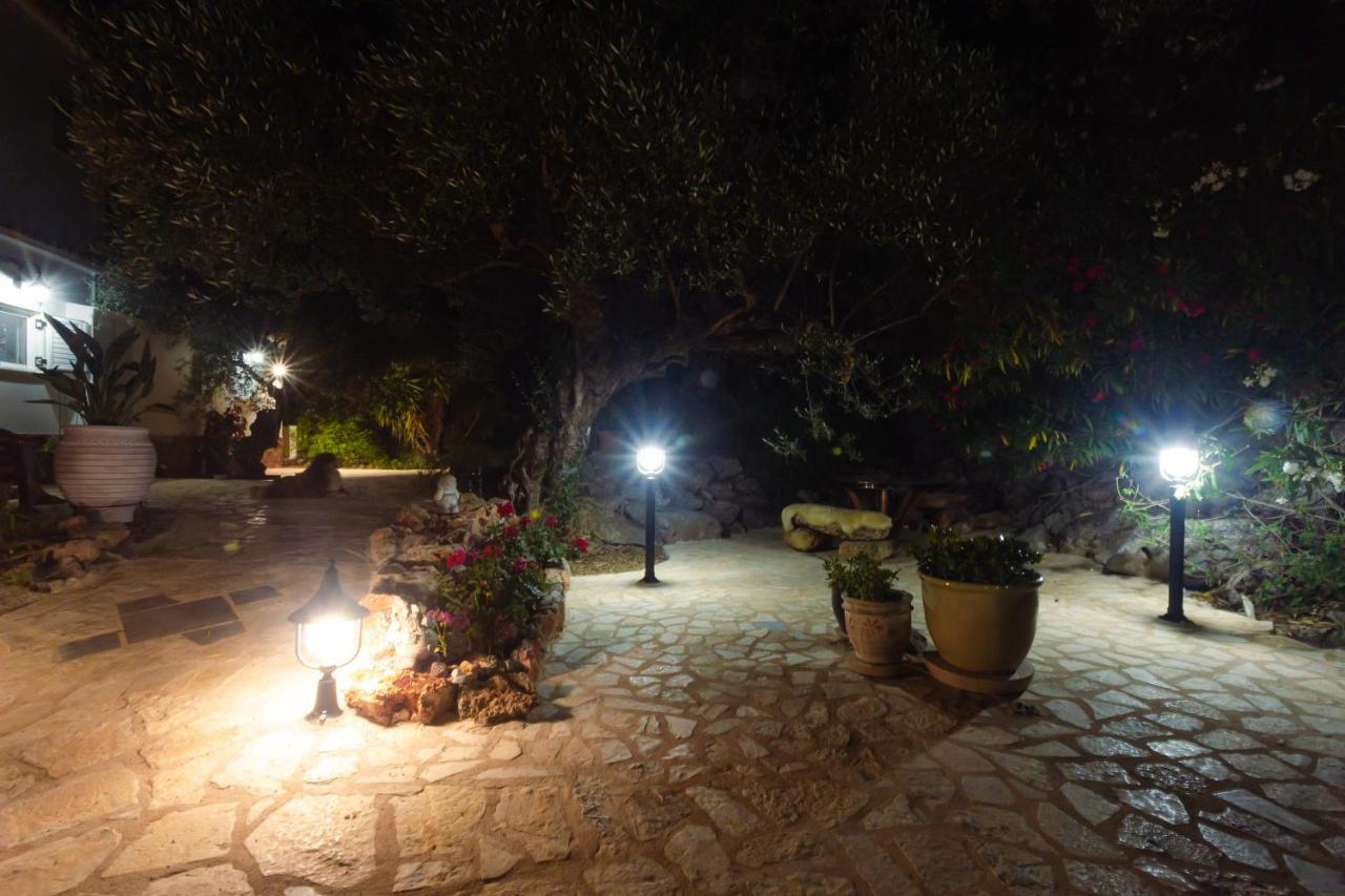 Appartement In Olive Groove House Peloponnesos Western Mani Kalianeika Exteriér fotografie